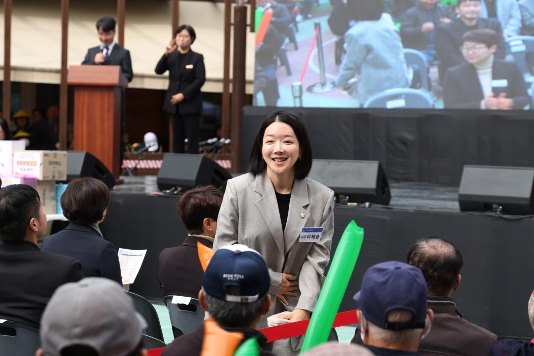 군포시늘푸른노인복지관 개관 10주년 기념행사 <군포실버가요제>